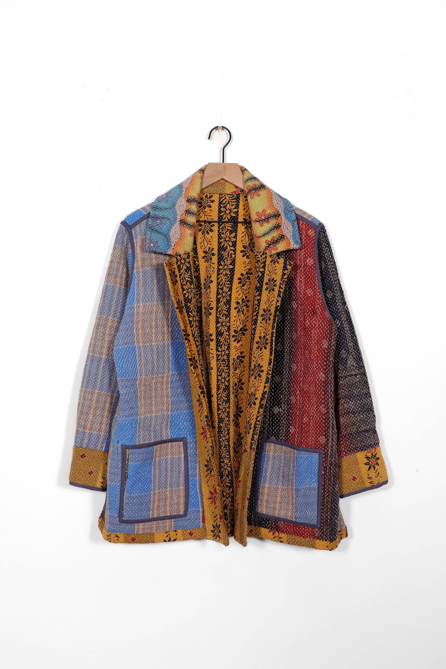 Medium Barn Coat B1097