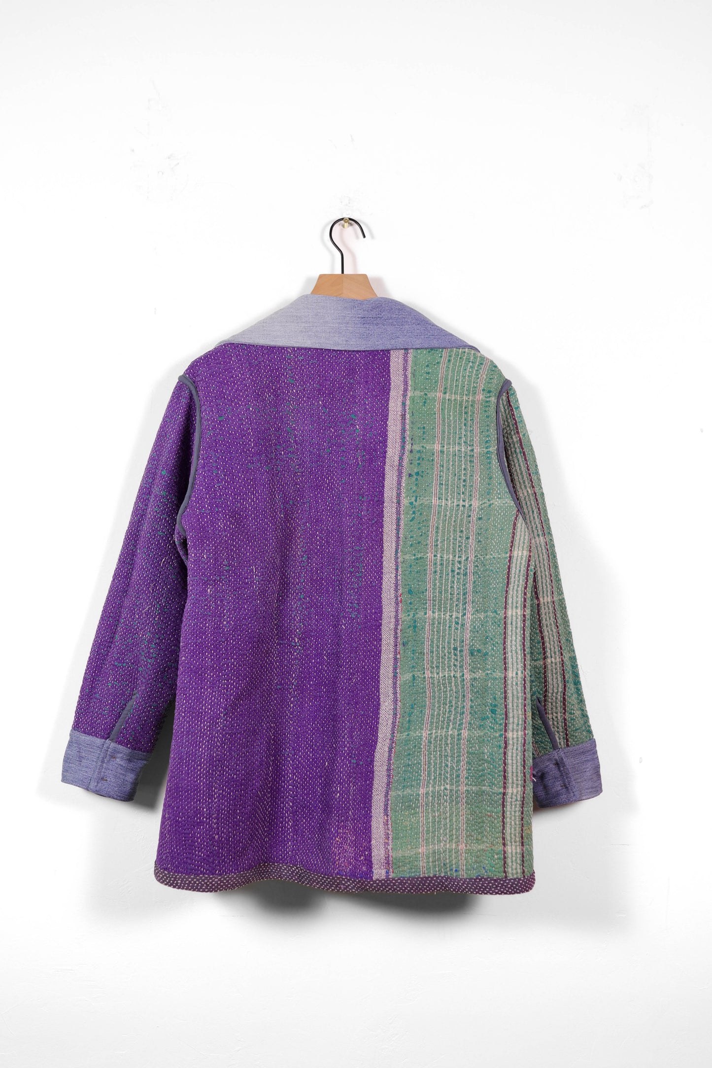 Medium Barn Coat B1300