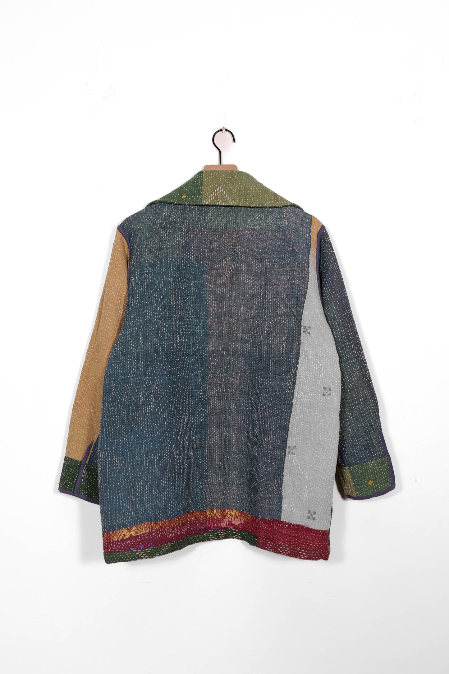 Medium Barn Coat B1087