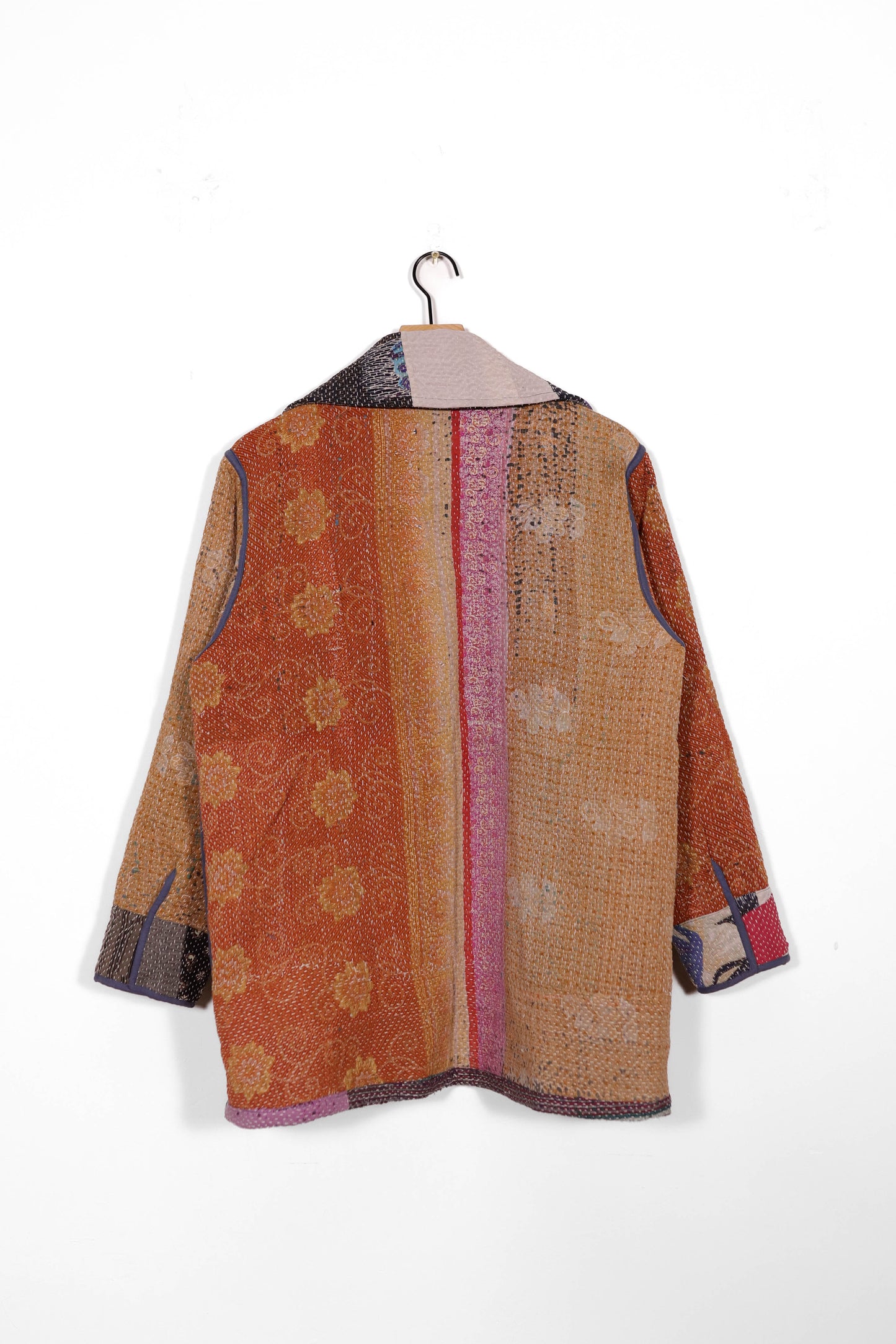 Medium Barn Coat B1094