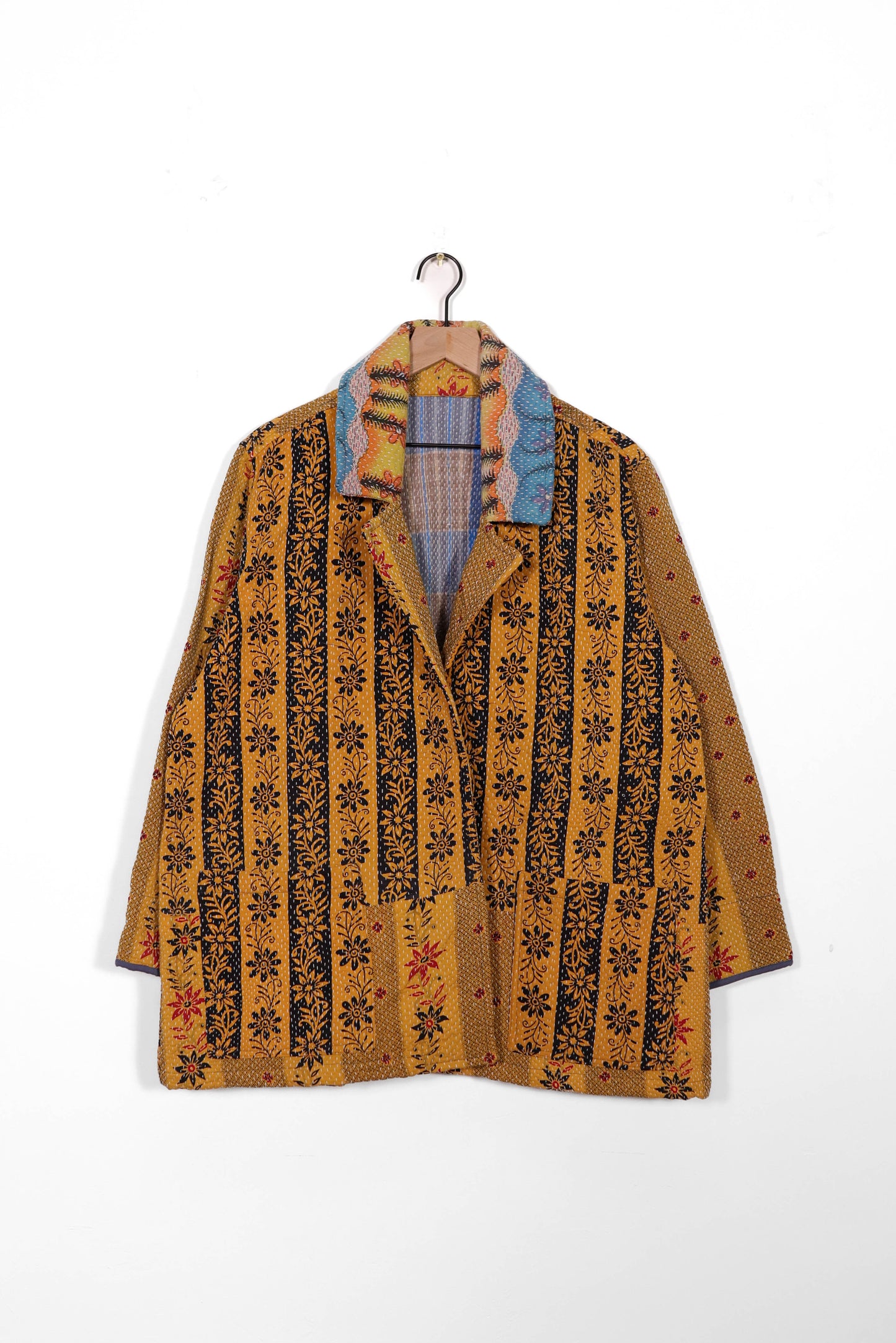 Medium Barn Coat B1097