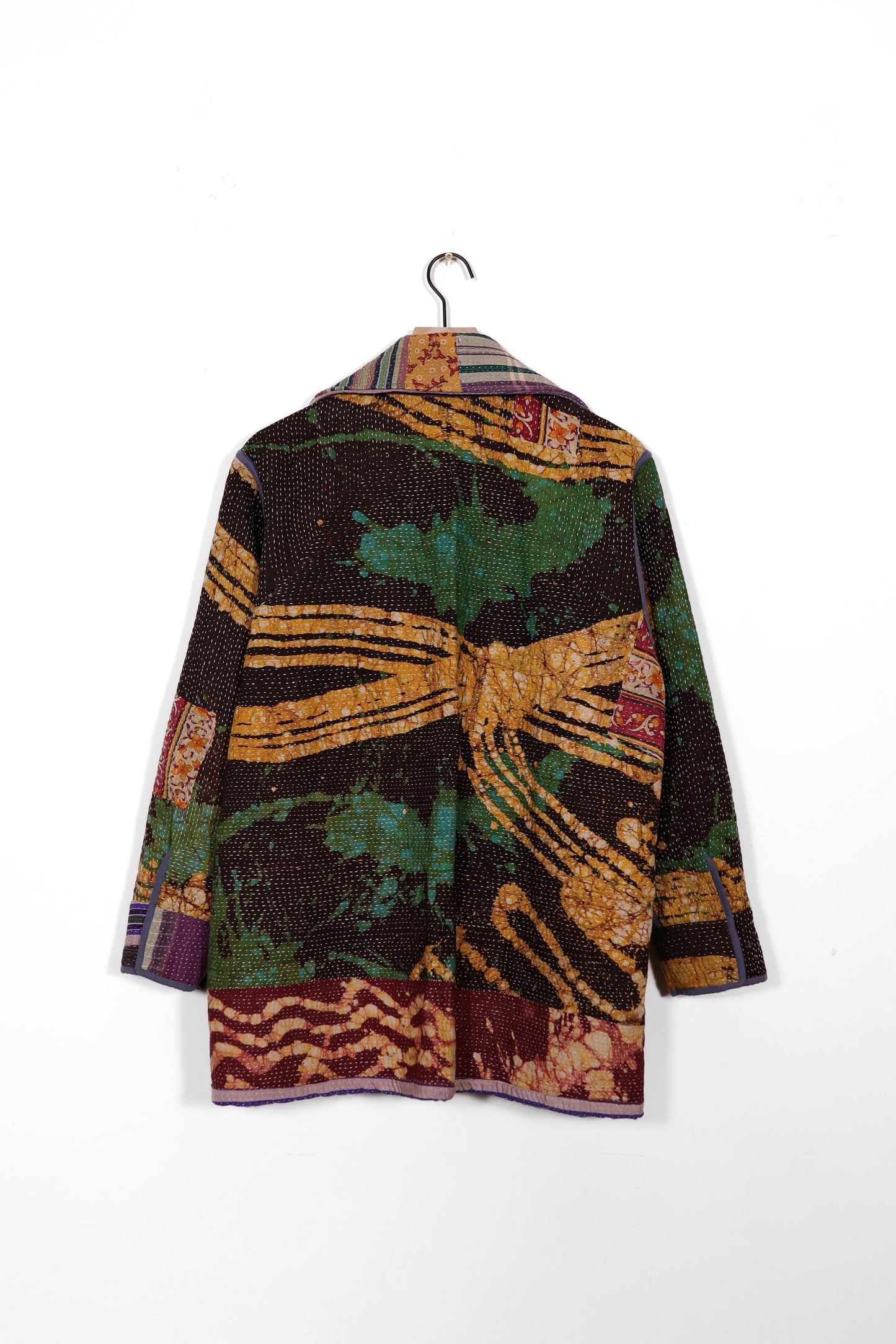 Medium Barn Coat B1098