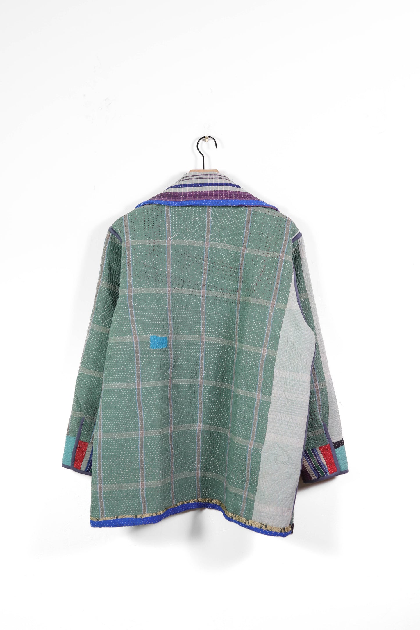 Medium Barn Coat B1134