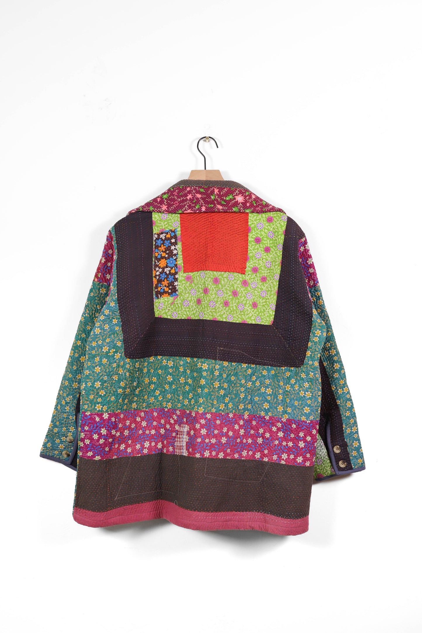 Medium Barn Coat B1133