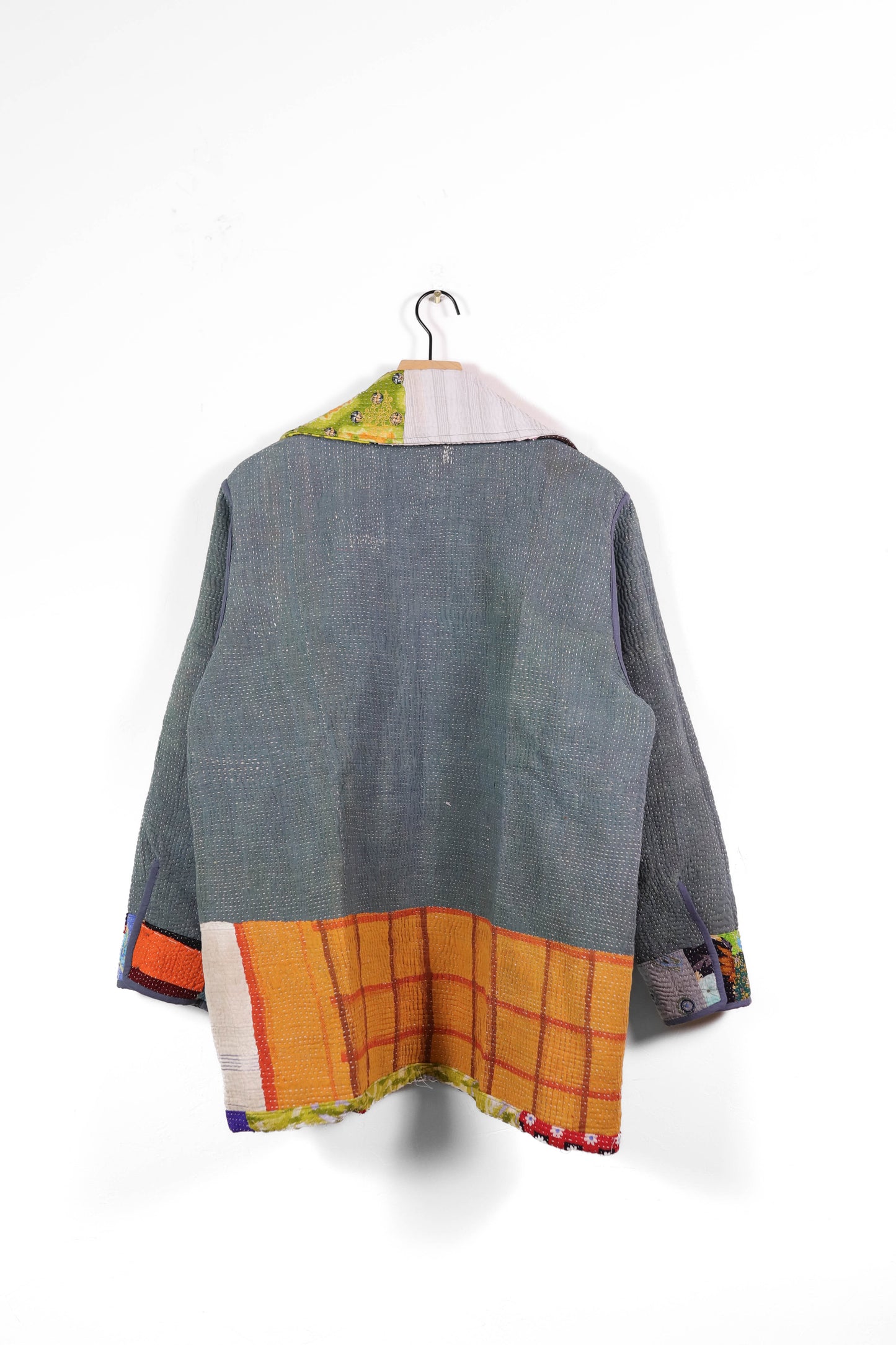 Medium Barn Coat B1128