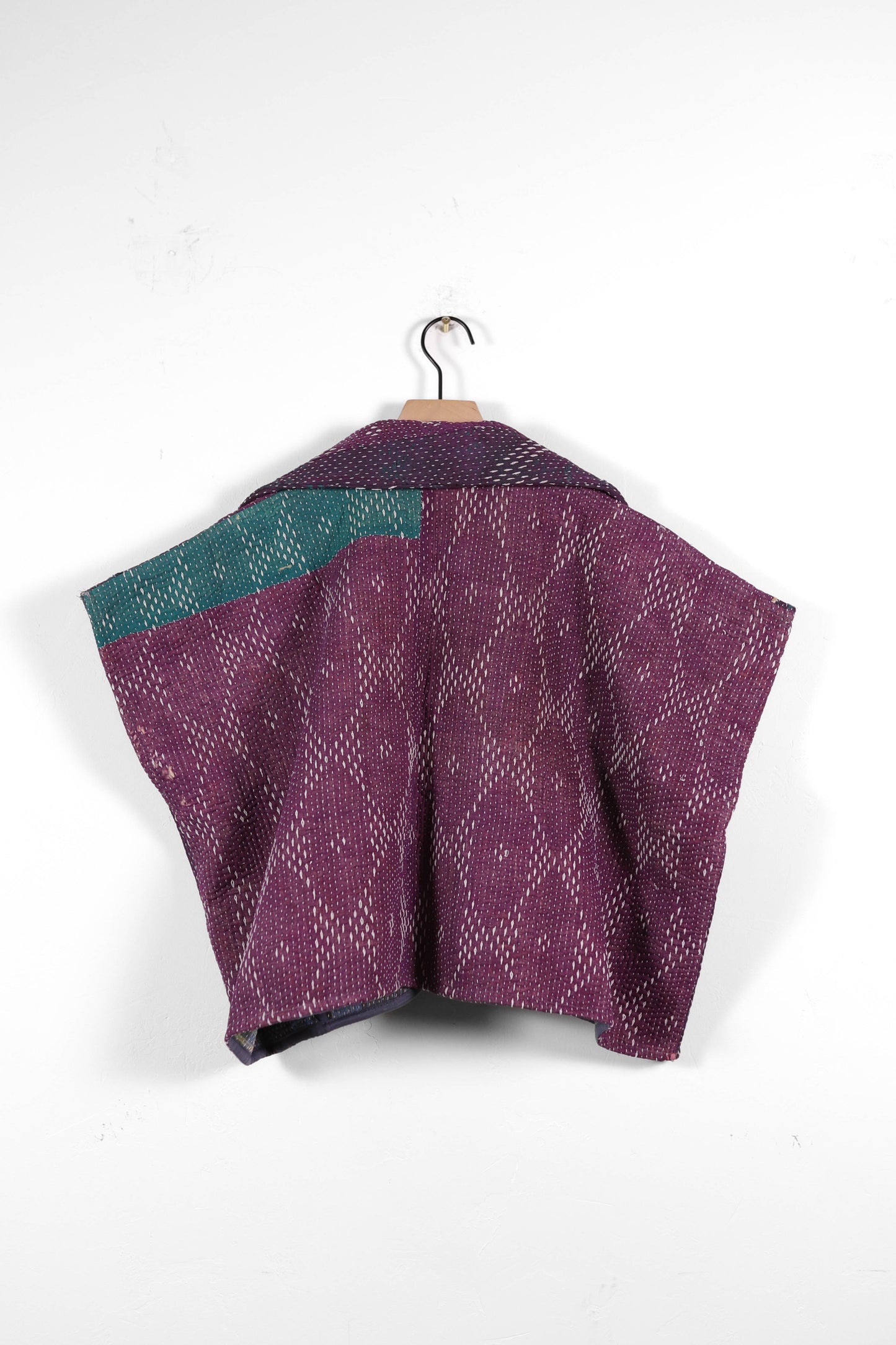 Crop T647