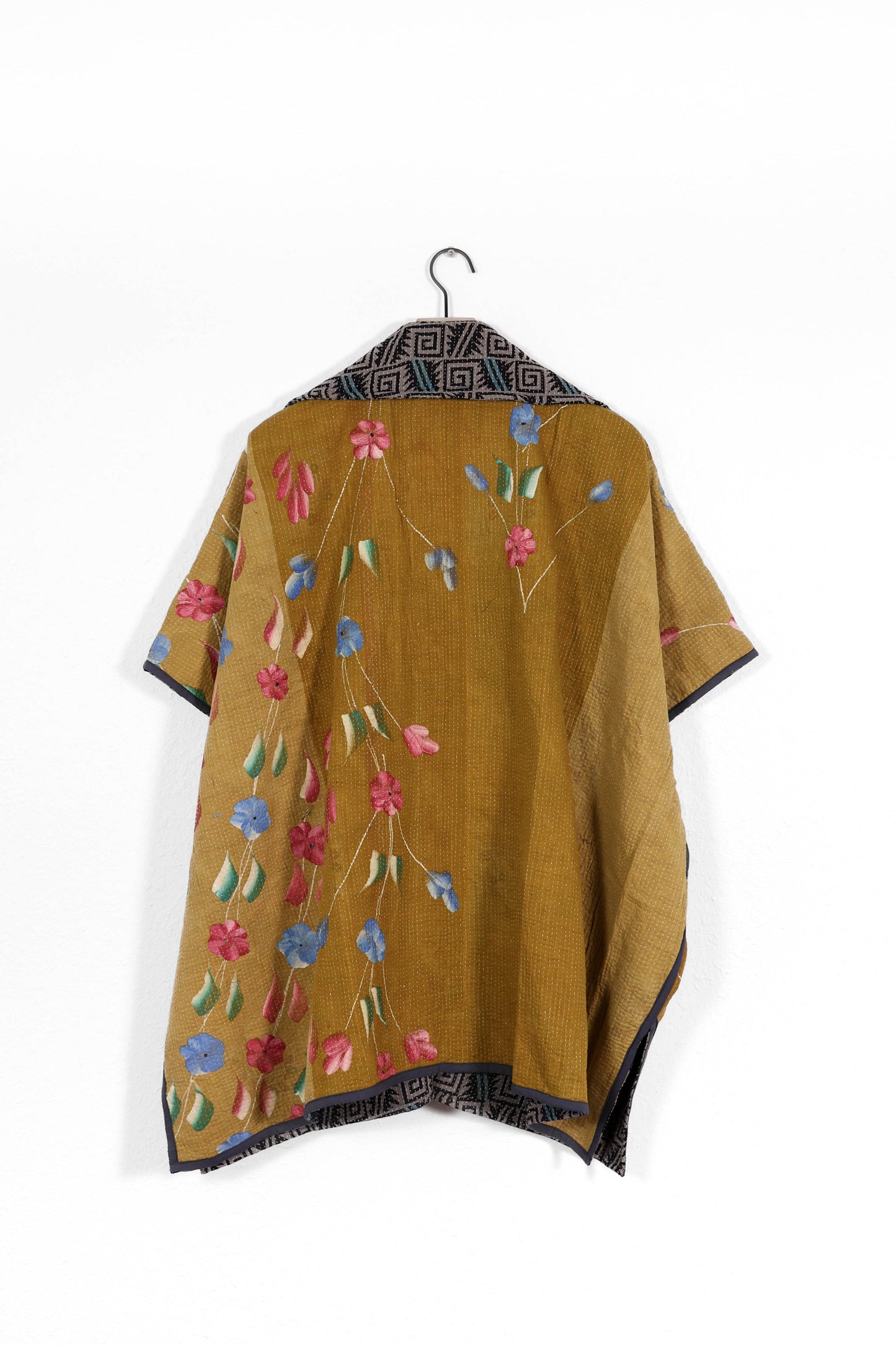 Slim Short T301