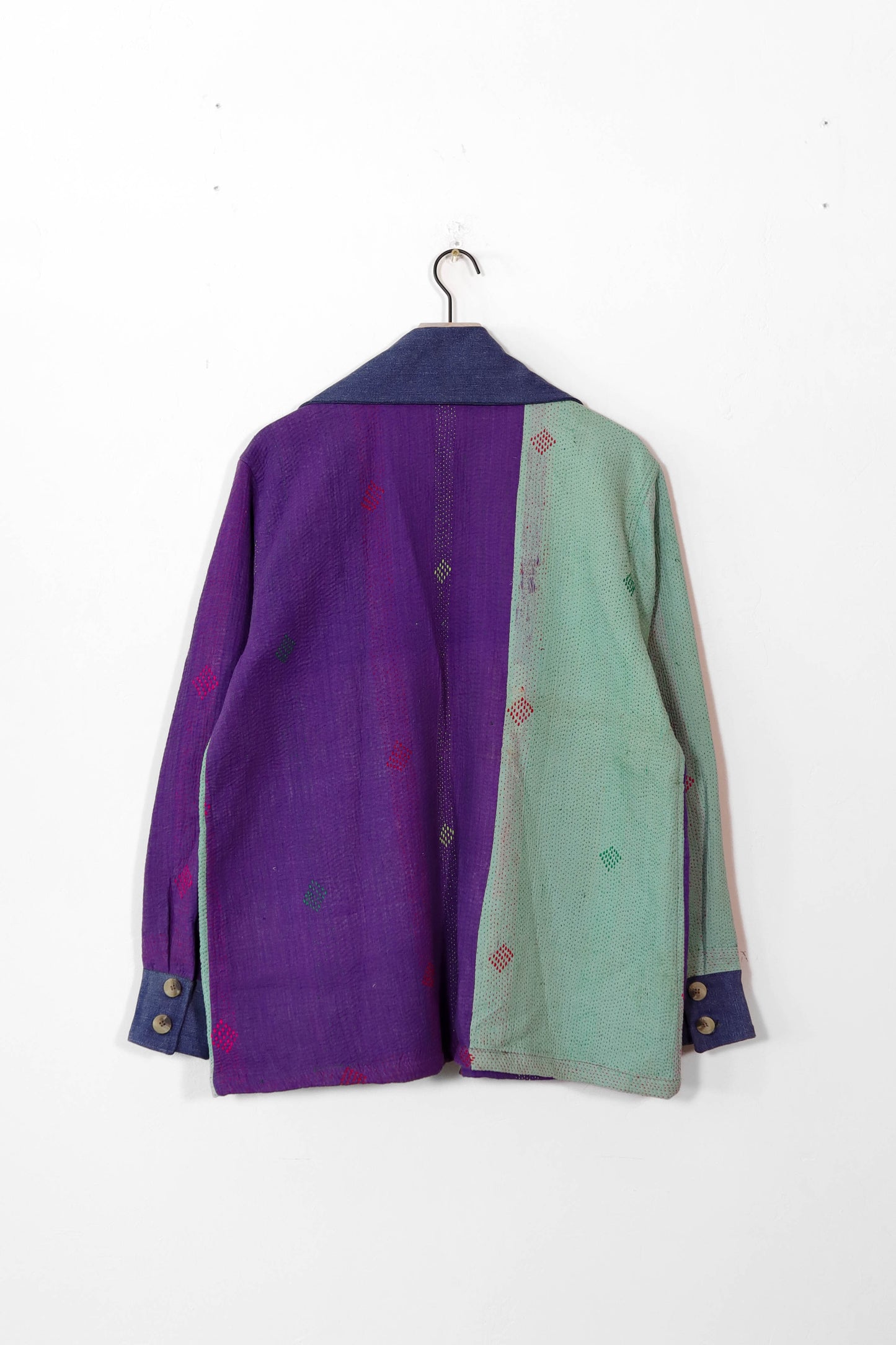 Medium Barn Coat B1042