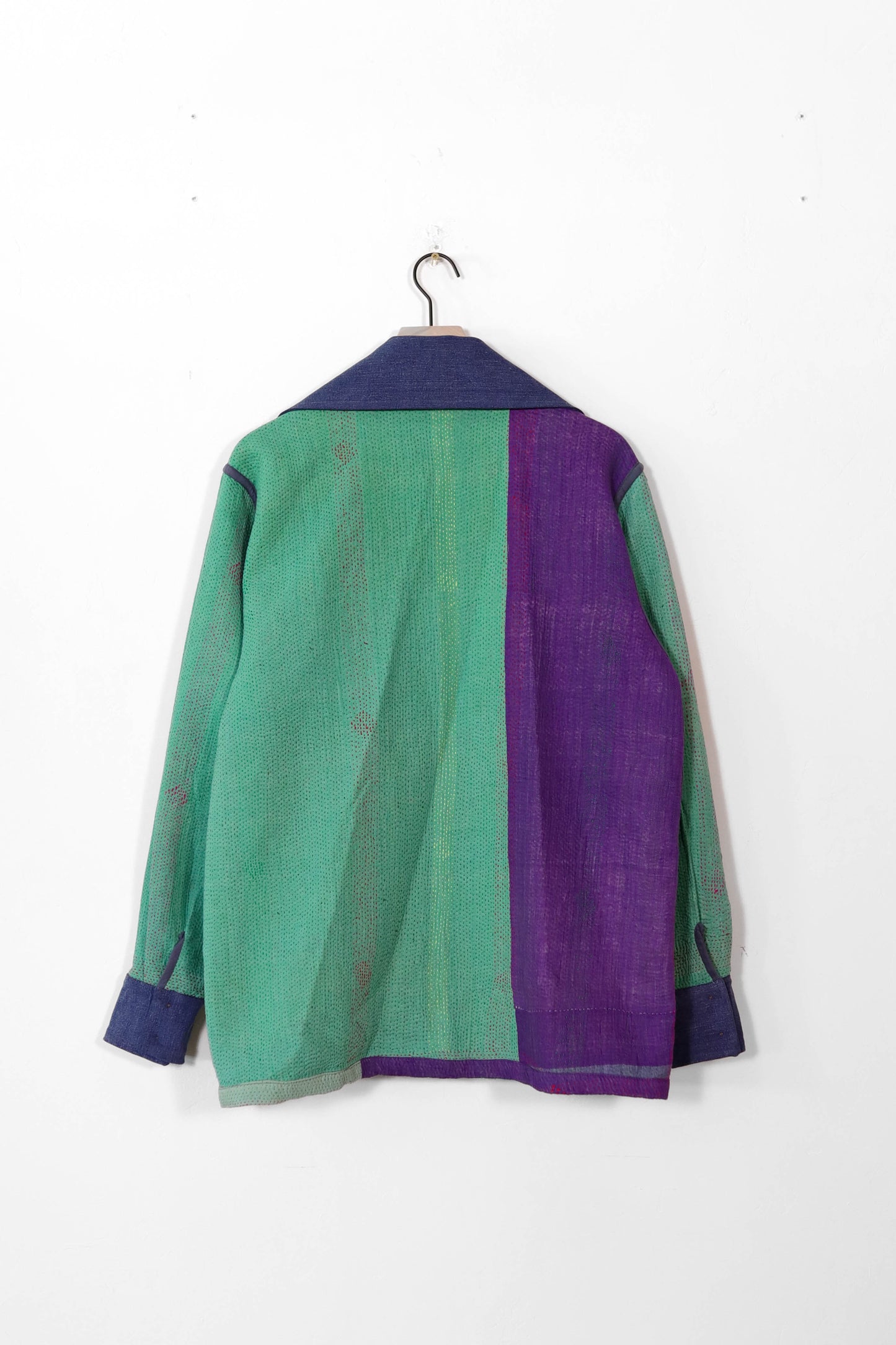 Medium Barn Coat B1042