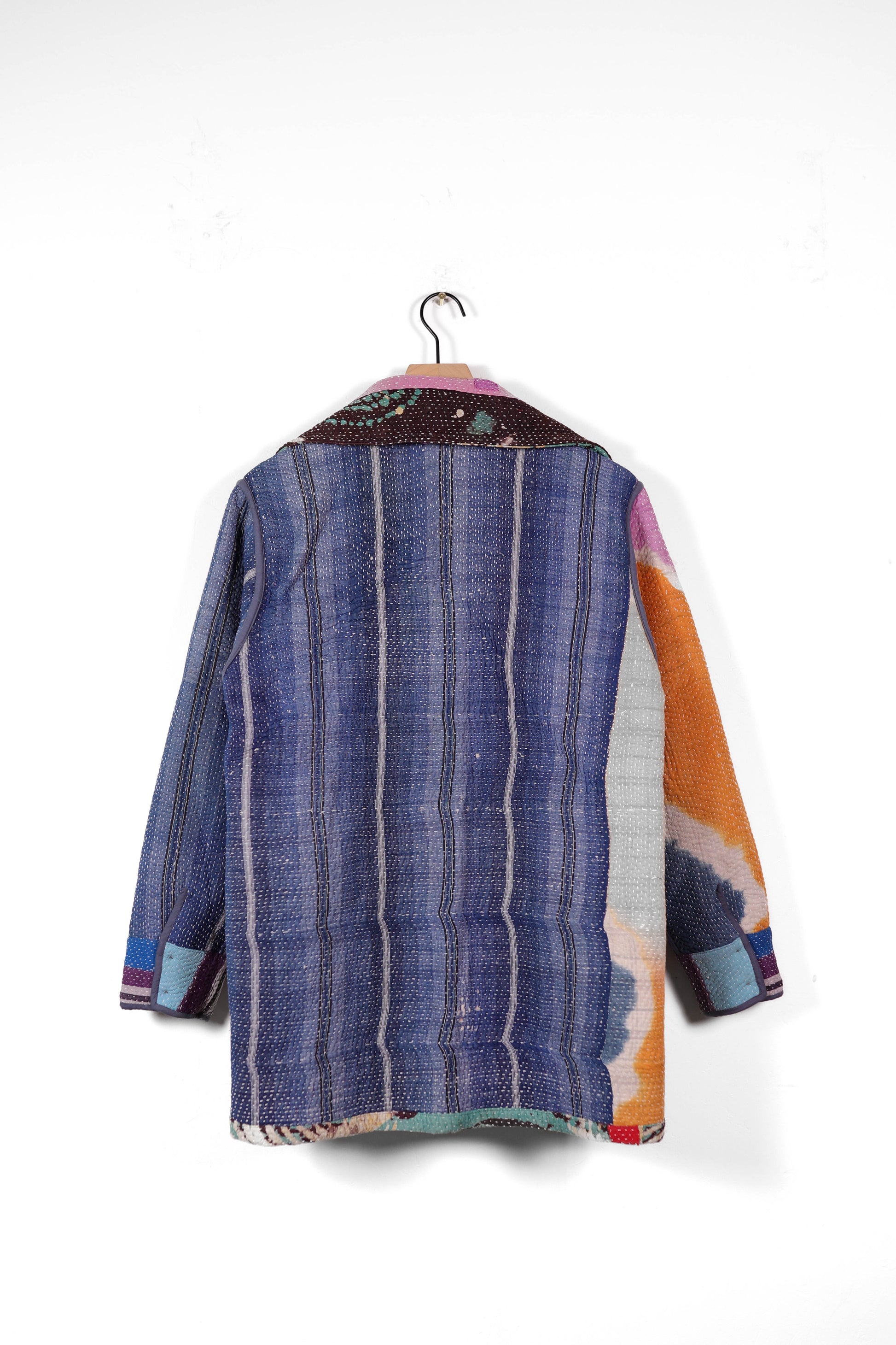 Small Barn Coat B1332