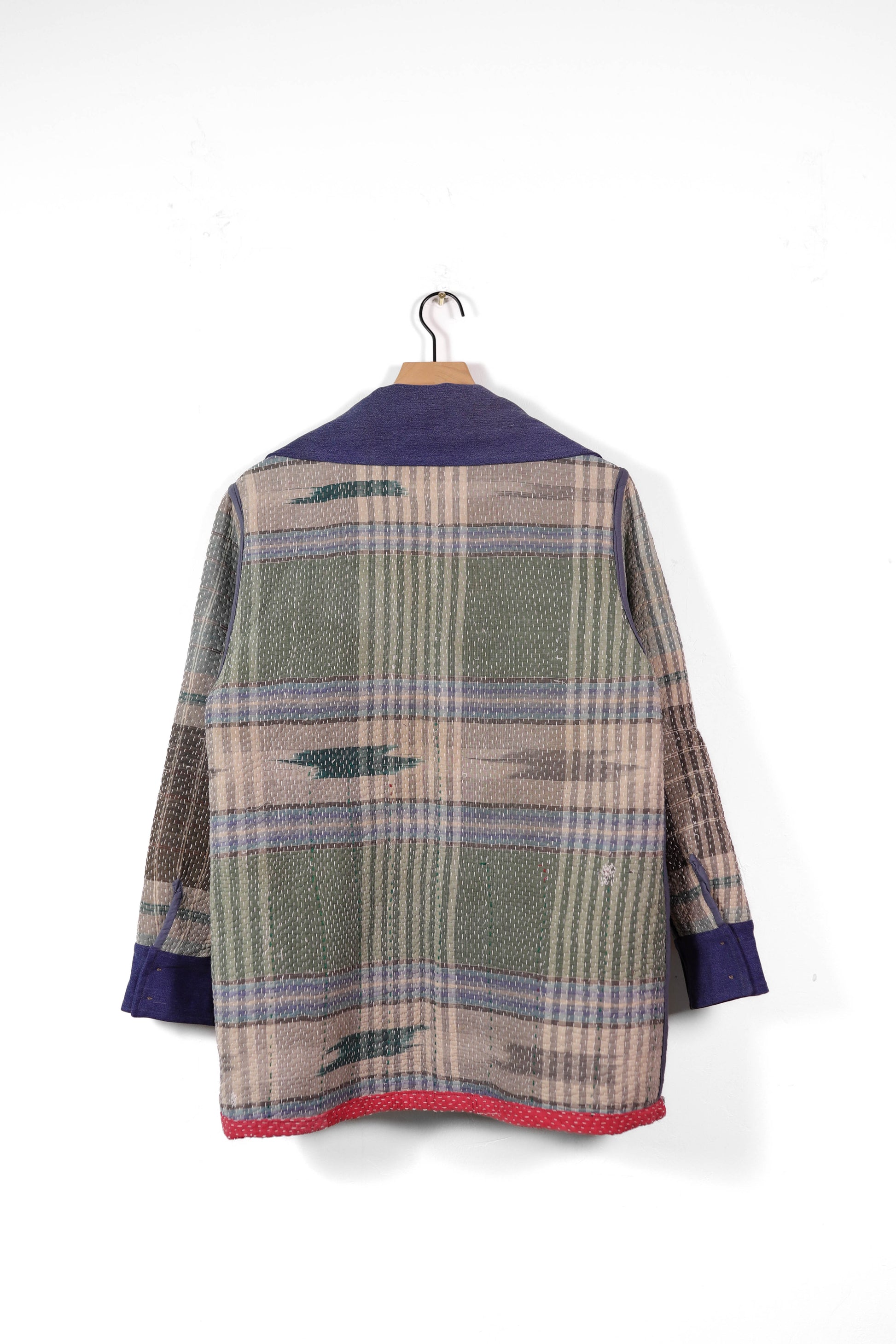 Small Barn Coat B1335
