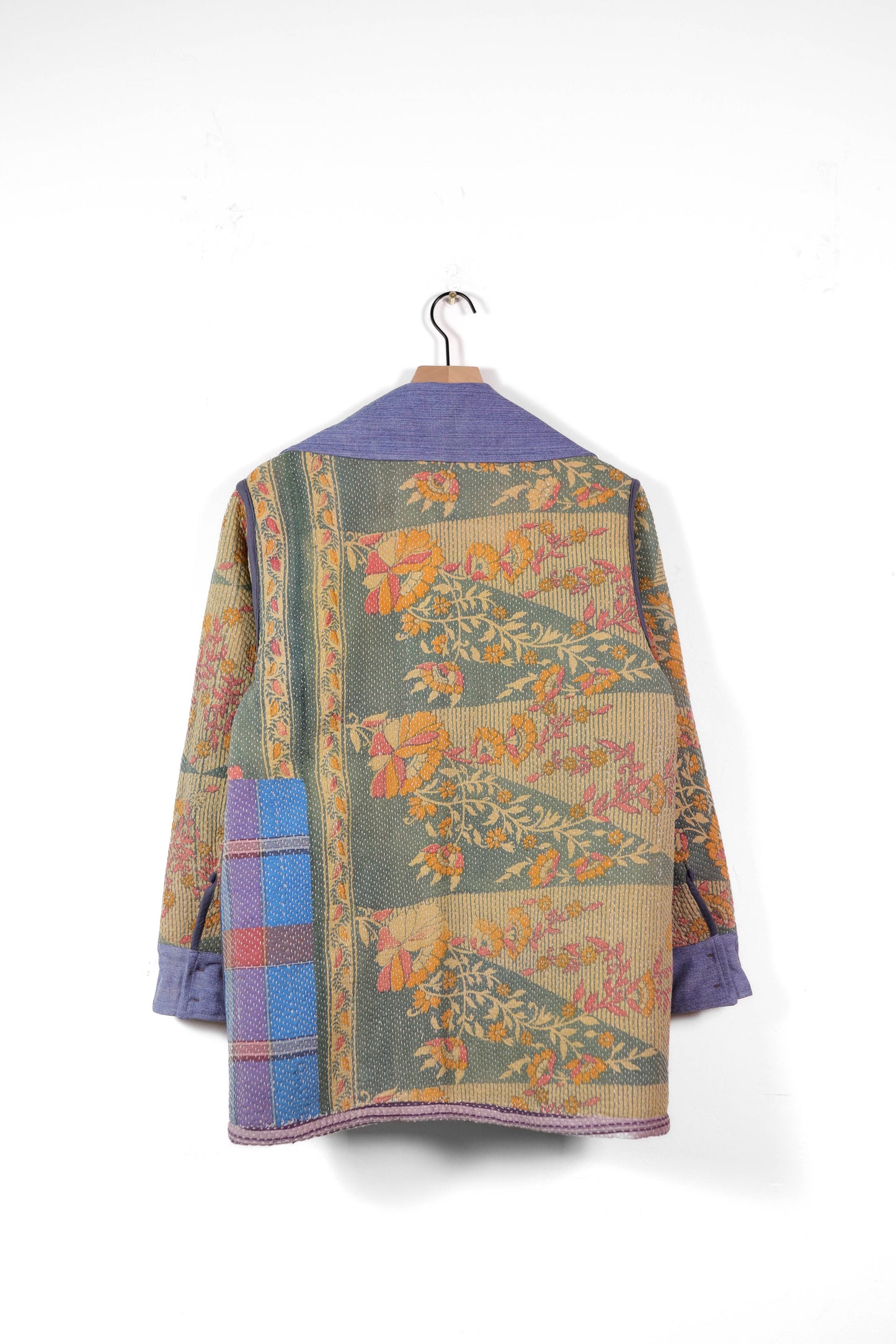 Small Barn Coat B1345