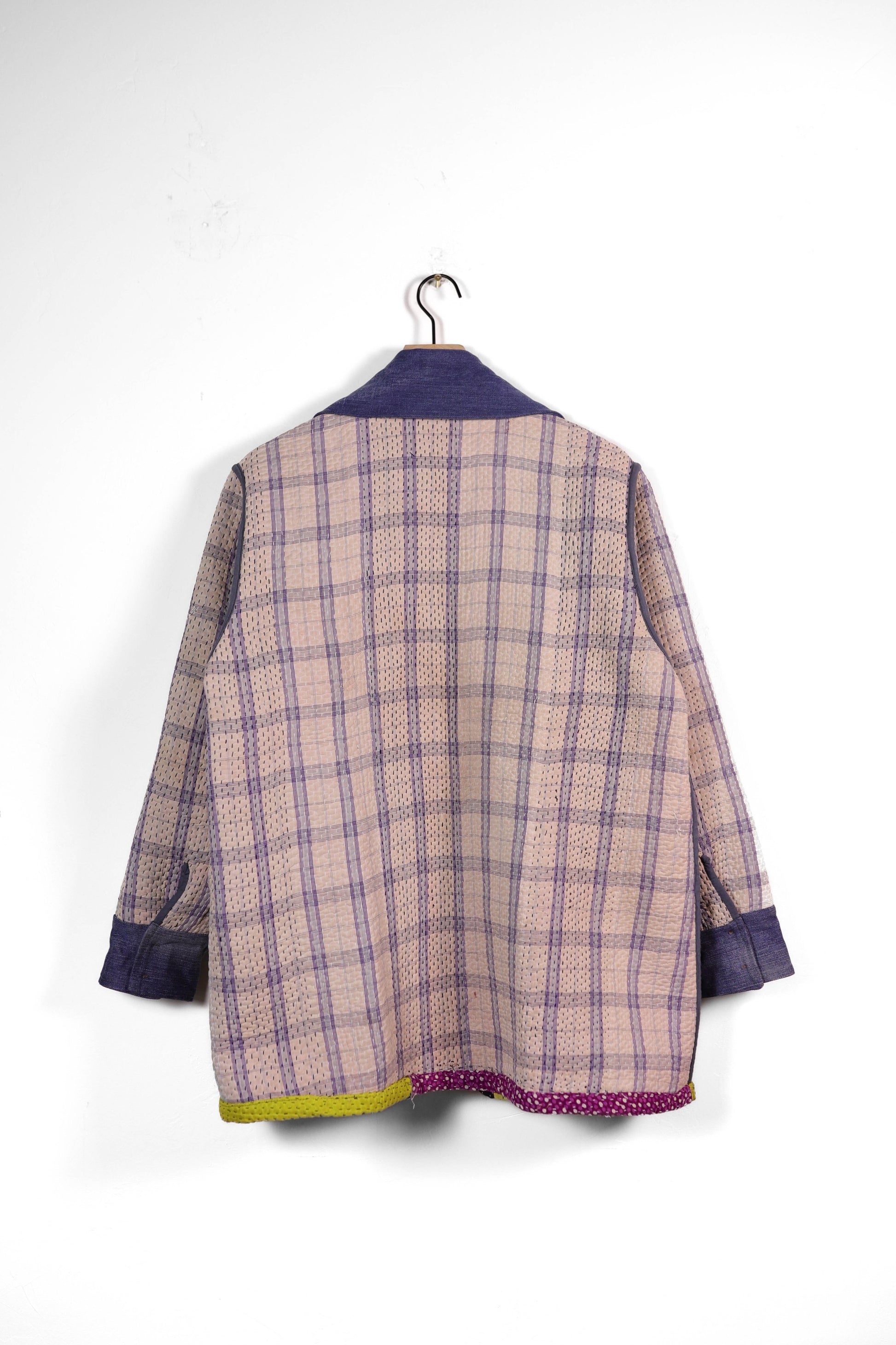 Medium Barn Coat B1357