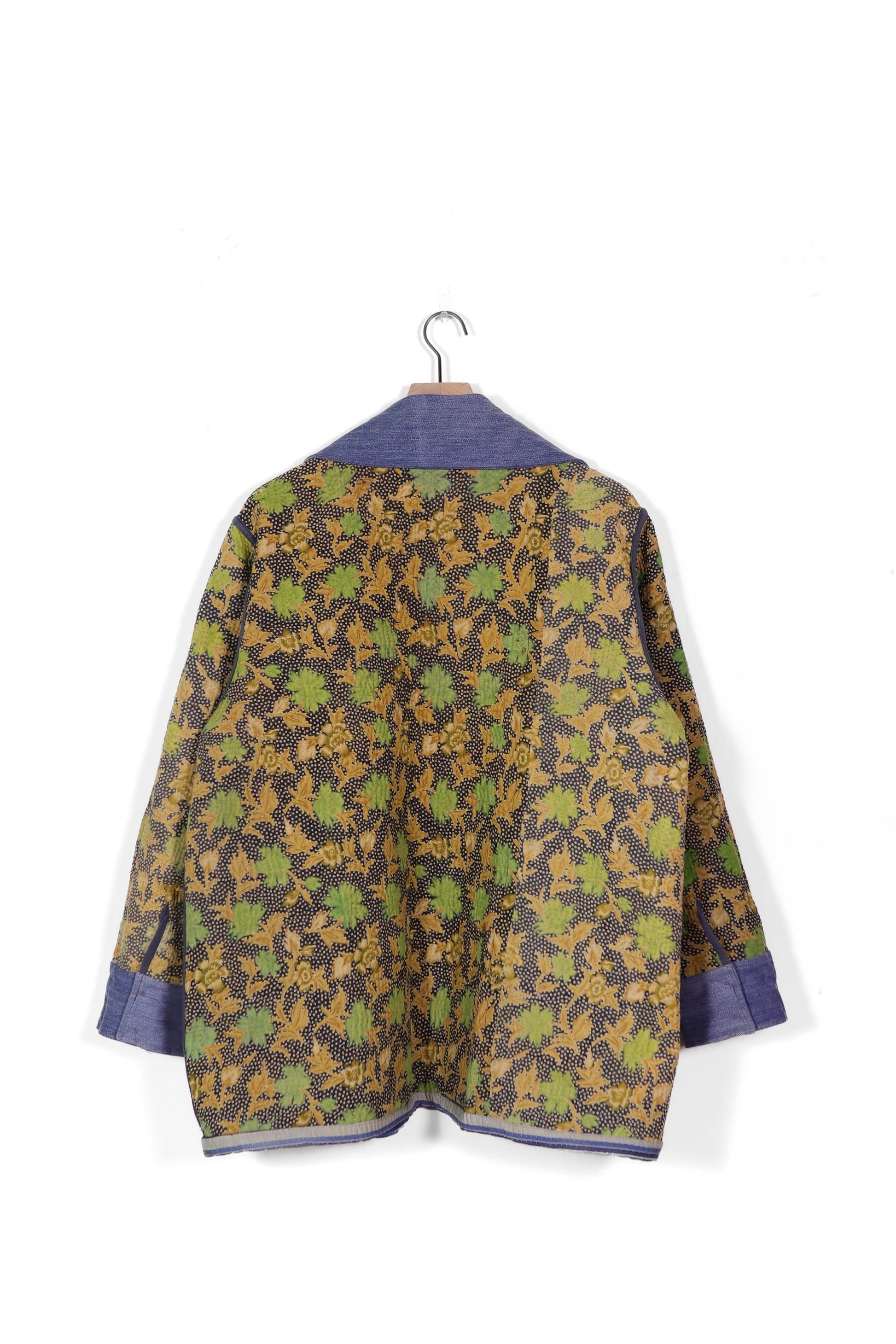 Large Barn Coat B1437