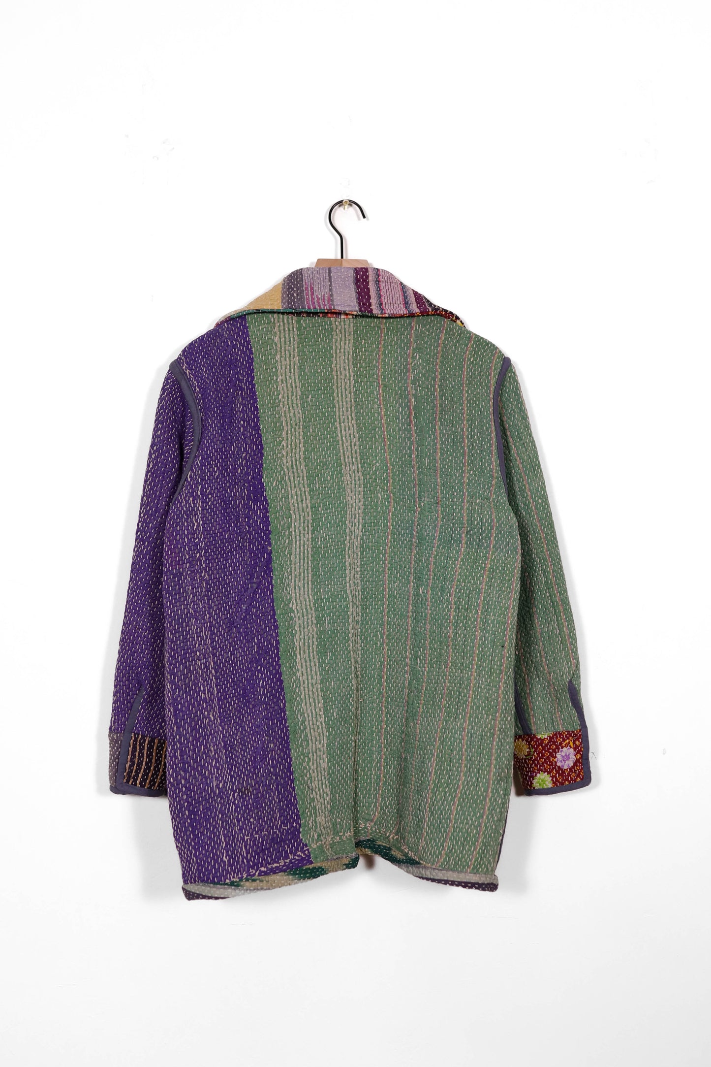Small Barn Coat B1091