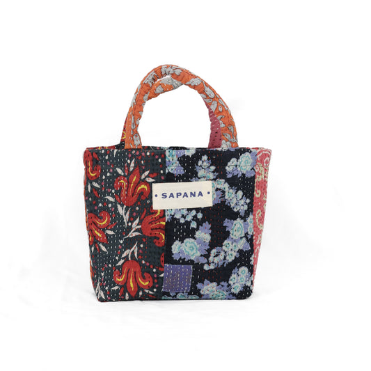 Kantha Tiffin 042