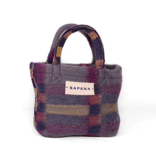 Wool Tiffin 014